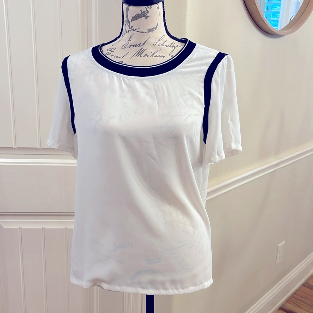 Banana Republic size Medium blouse. Navy and White